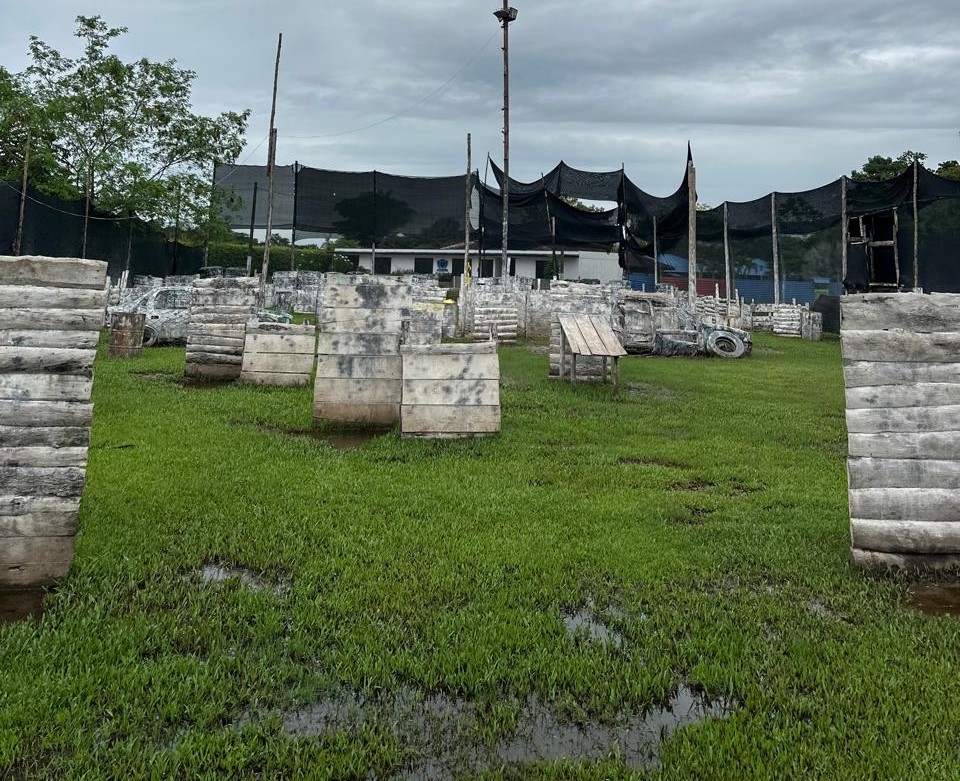 Mapa de paintball GOLD - Campo de batalla profesional para 20 jugadores
