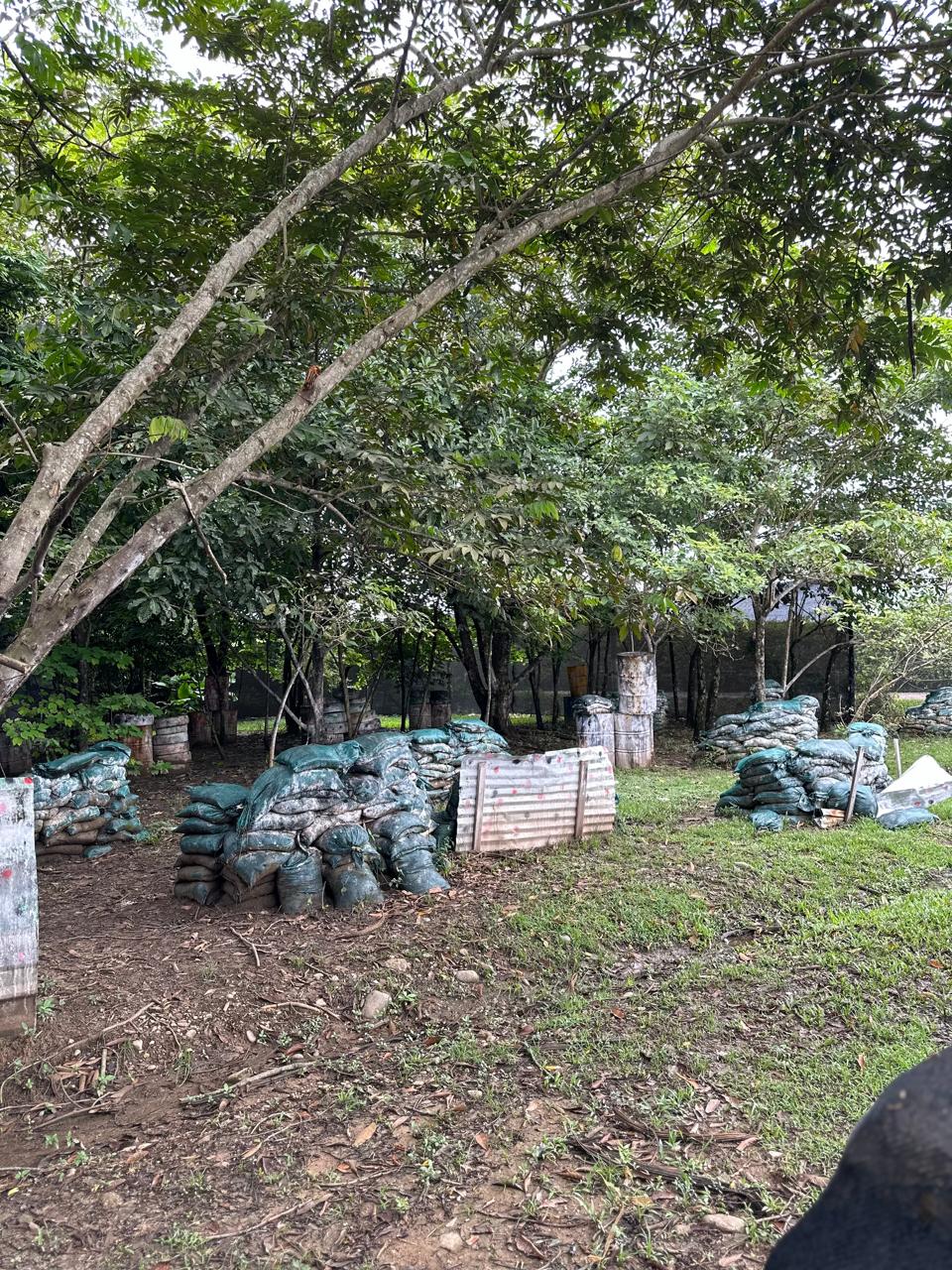Mapa de paintball BOSQUE - Campo de batalla profesional para 20 jugadores